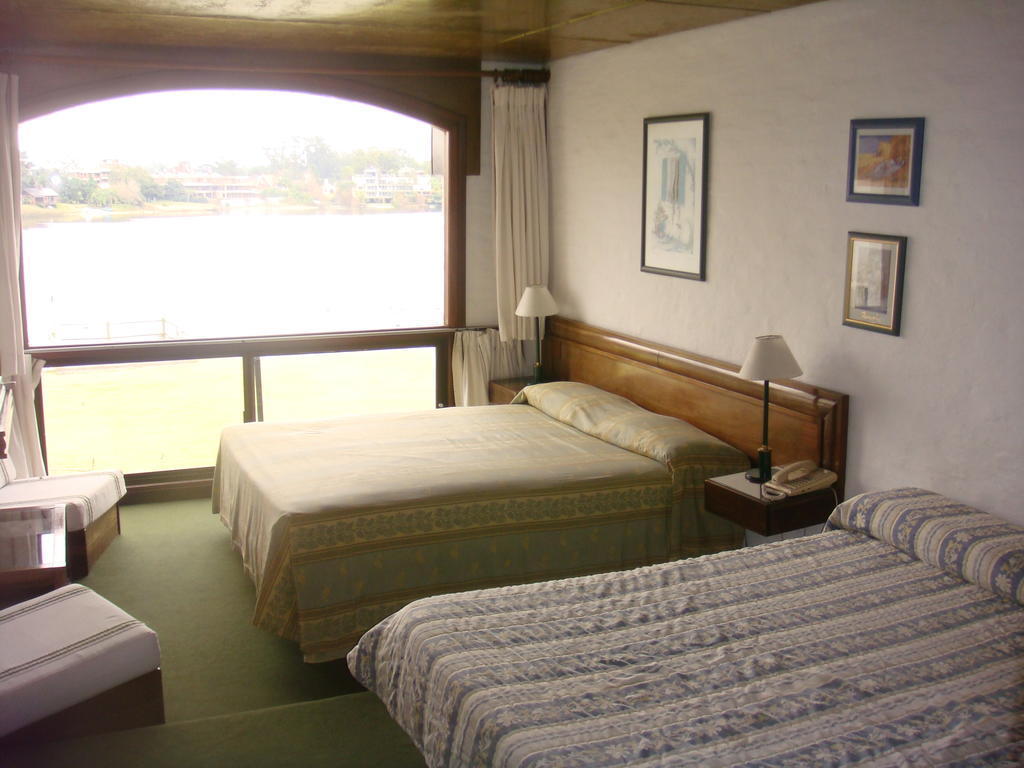 Wyndham Garden Montevideo Carrasco Hotel Ciudad de la Costa Room photo